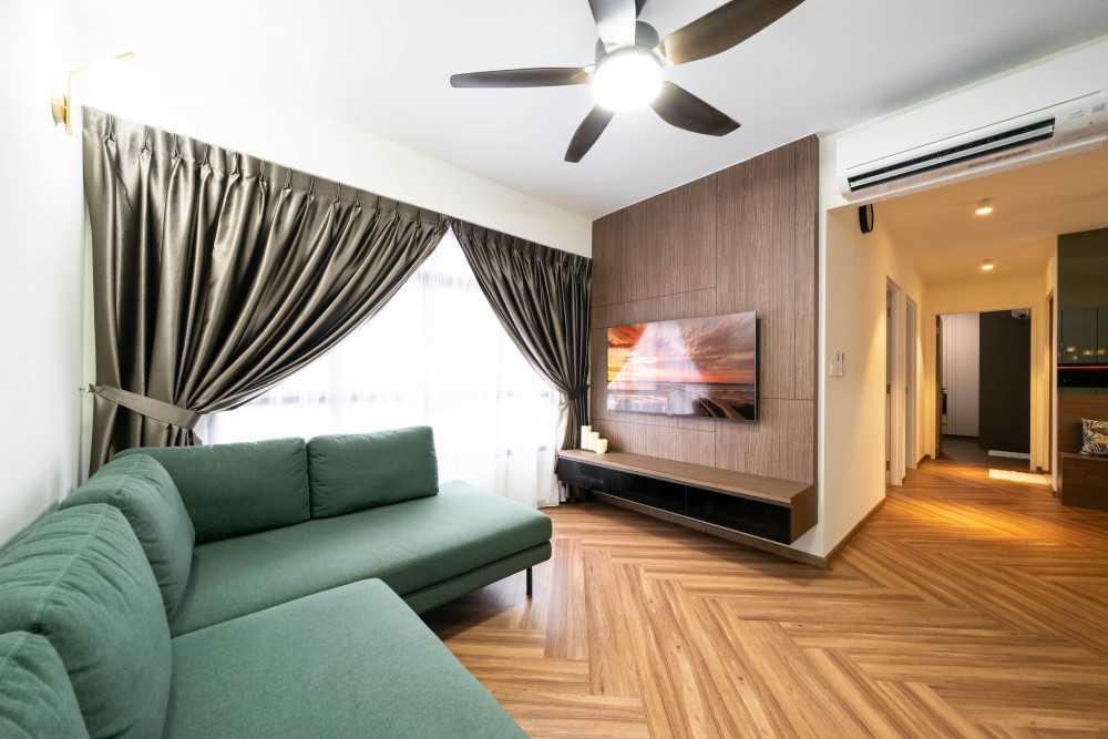 Modern Living Room with Feature Wall and Sofa