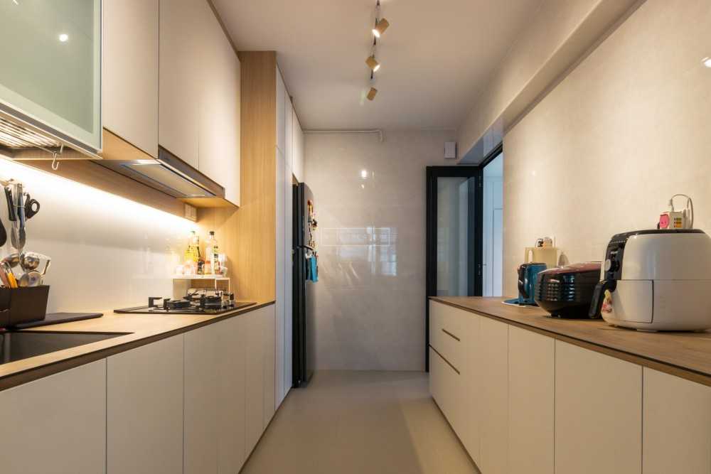 Scandinavian Kitchen with Cupboard and Kitchen Backsplash