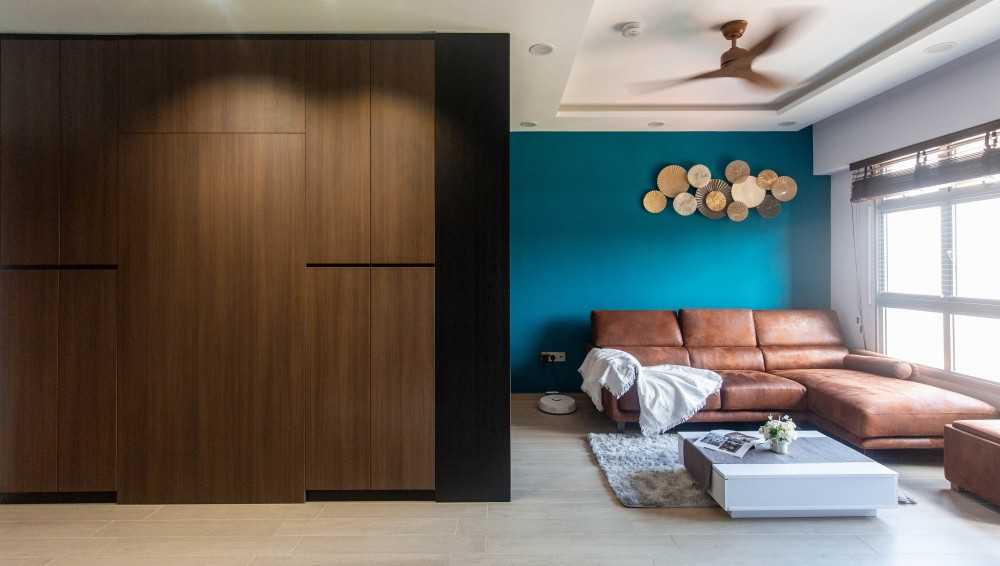 Modern Living Room with Vinyl Flooring and Cove Lighting