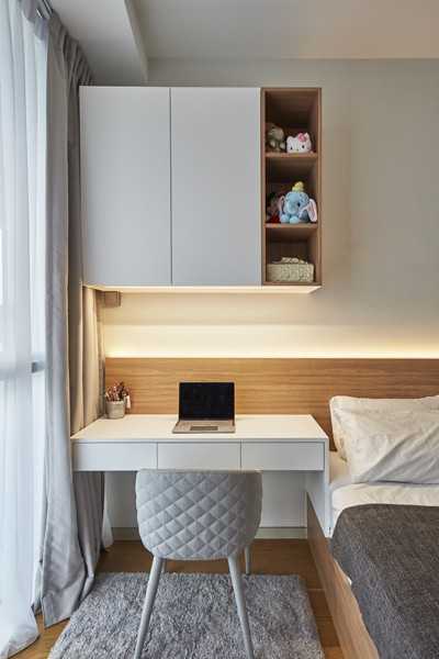 Scandinavian Bedroom with Vinyl Flooring and Parquet Floor