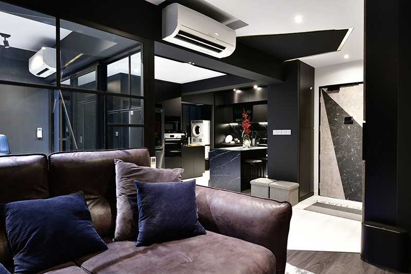 Contemporary Kitchen with Kitchen Backsplash and Kitchen Cabinets