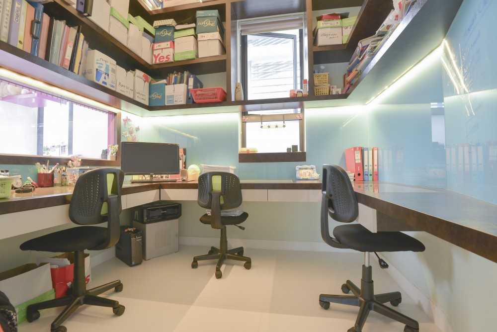 Modern Study with Bookshelf and Desk