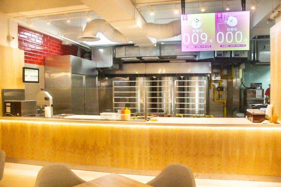 Scandinavian Restaurant with Bar Counter and Drinkware