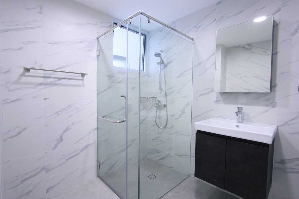 Contemporary Bathroom with Mirror and Shower Screen