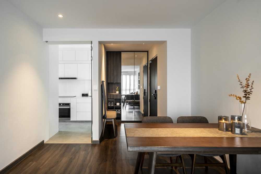 Modern Dining Room with Ceiling Light and Dining Table