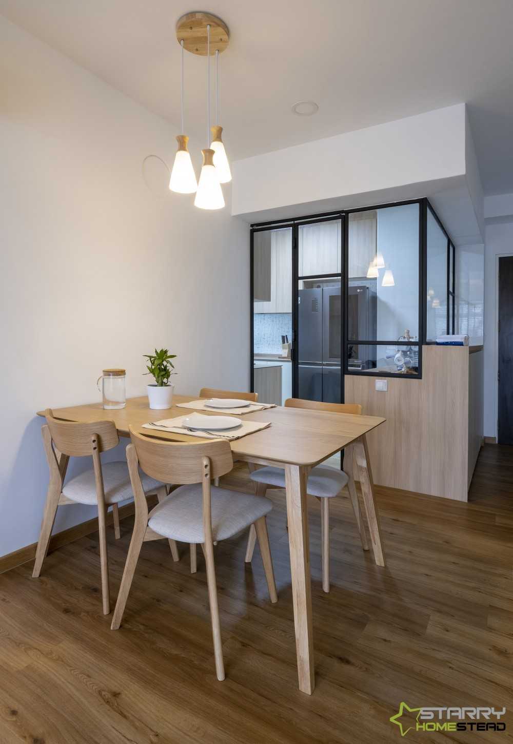 Scandinavian Dining Room with Dining Table and Dining Chairs