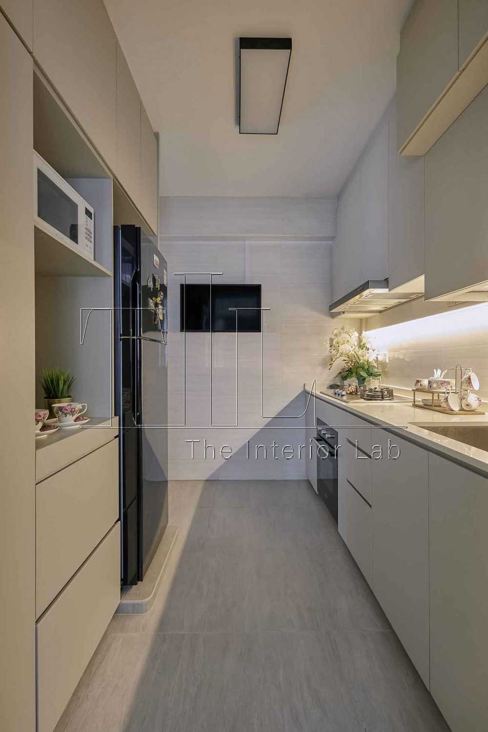 Contemporary Kitchen with Countertop and Cove Lighting