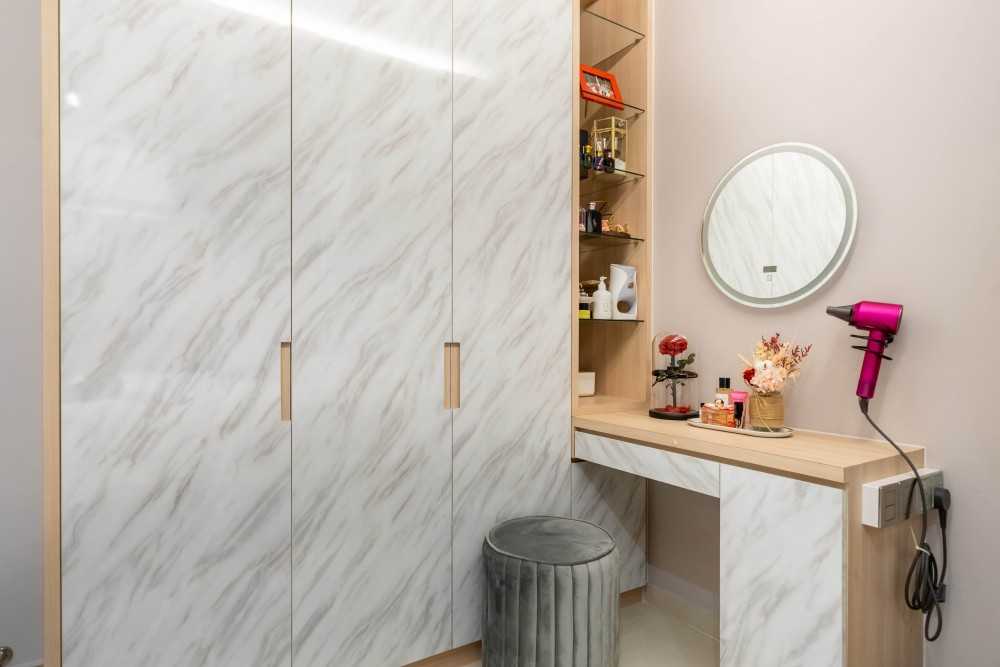 Scandinavian Bedroom with Homogeneous Tiles and Wardrobe