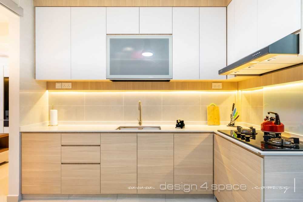 Contemporary Kitchen with Countertop and Homogeneous Tiles