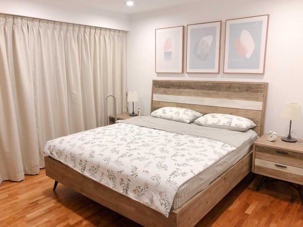 Scandinavian Bedroom with Parquet Floor and Queen Bed