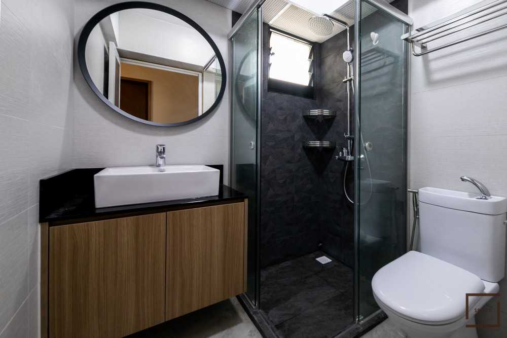 Modern Bathroom with Mirror and Shower Screen