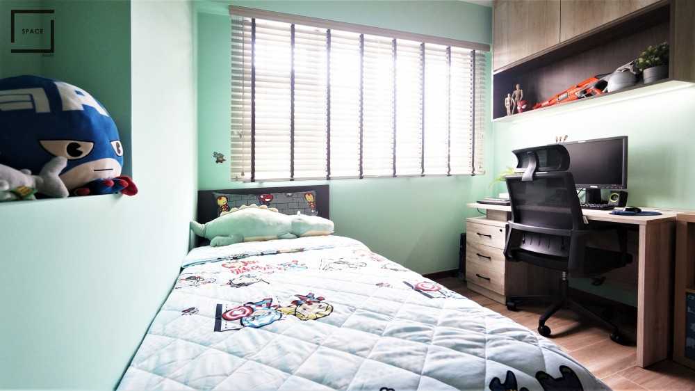 Contemporary Kids Room with Bookshelf and Toys