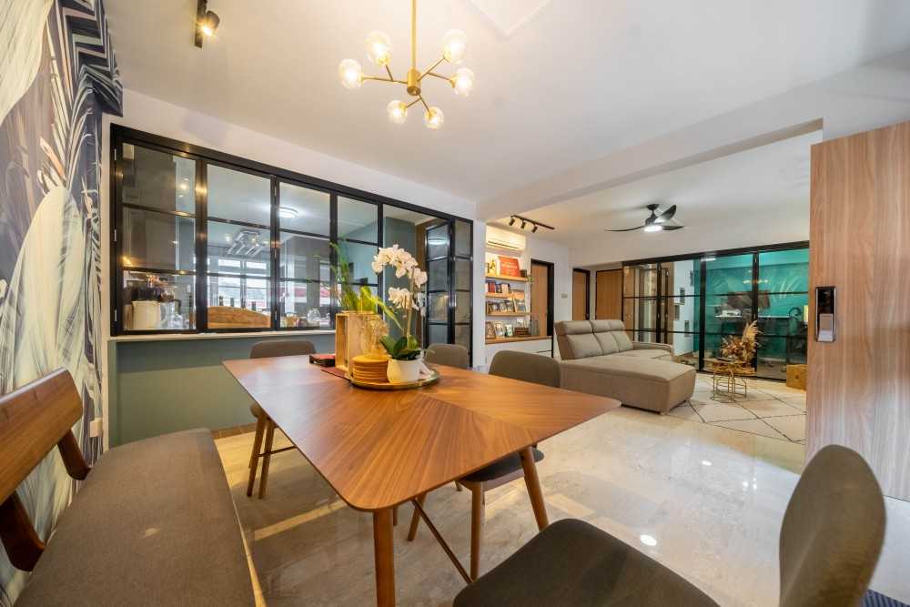 Scandinavian Dining Room with Drop Light and Dining Table