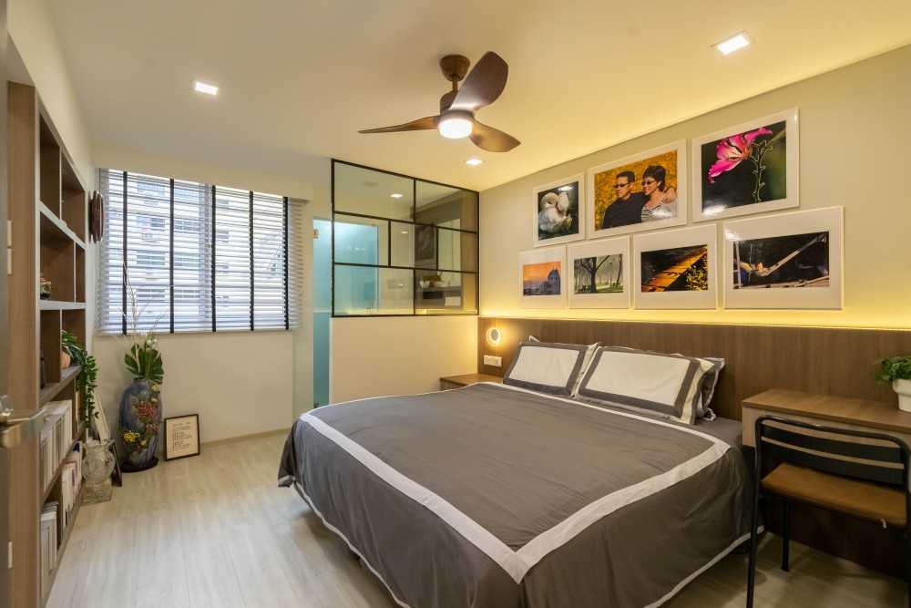 Scandinavian Bedroom with Bedroom Dresser and Flooring