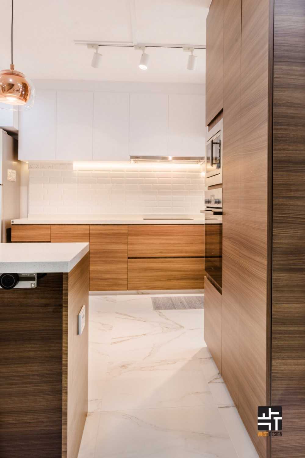 Minimalist Kitchen with Countertop and Kitchen Island