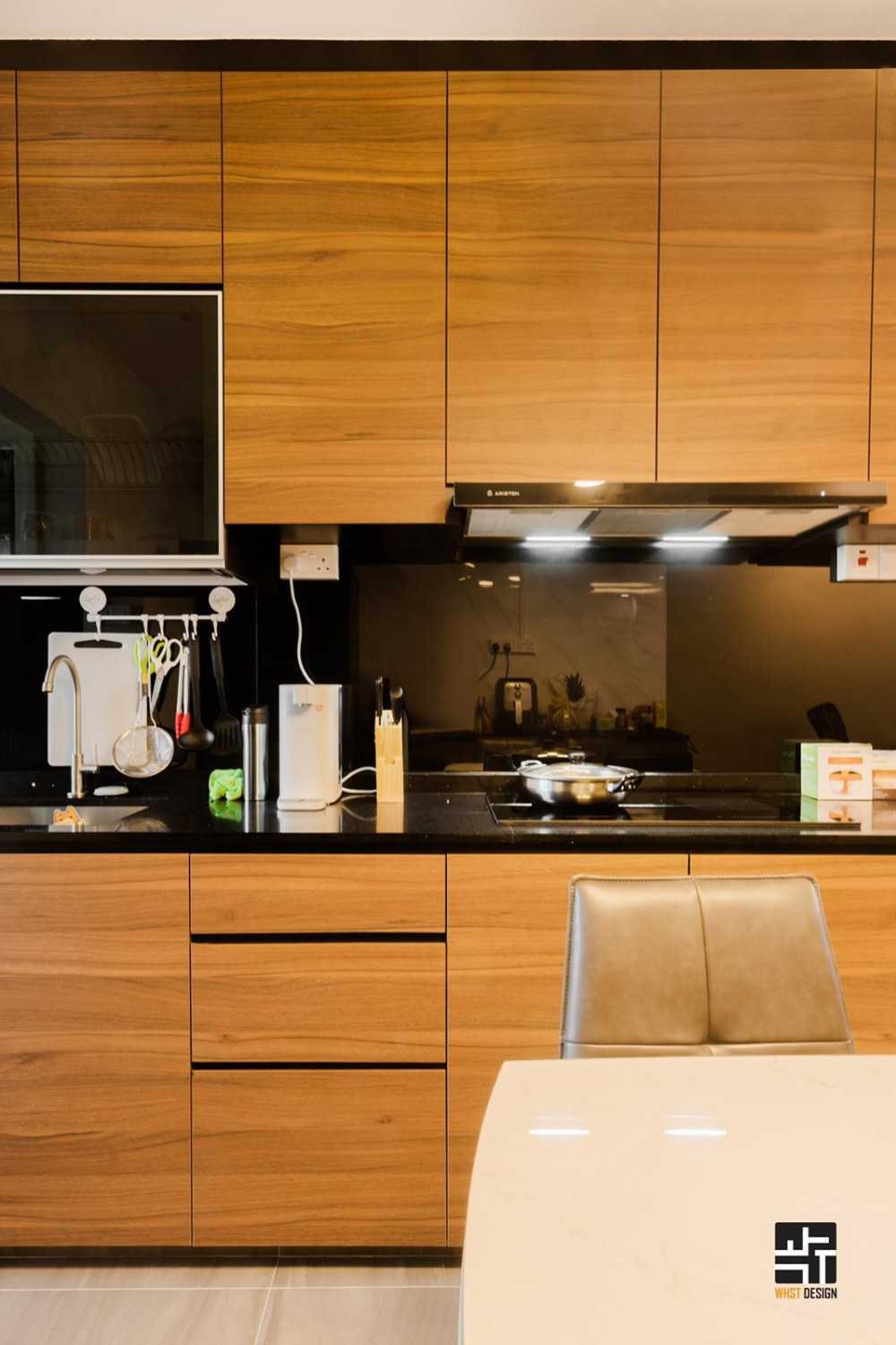 Industrial Kitchen with Countertop and Homogeneous Tiles