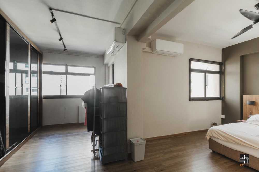 Industrial Bedroom with Vinyl Flooring and Wardrobe