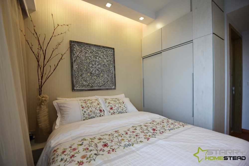 Modern Bedroom with Wardrobe and Bed