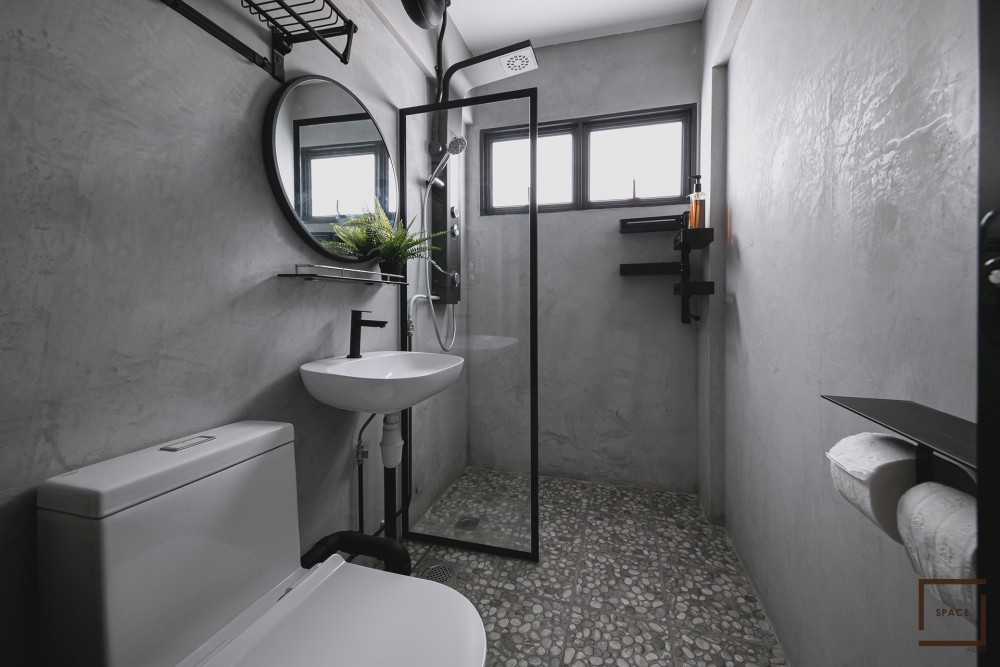 Industrial Bathroom with Mirror and Bathroom Sinks
