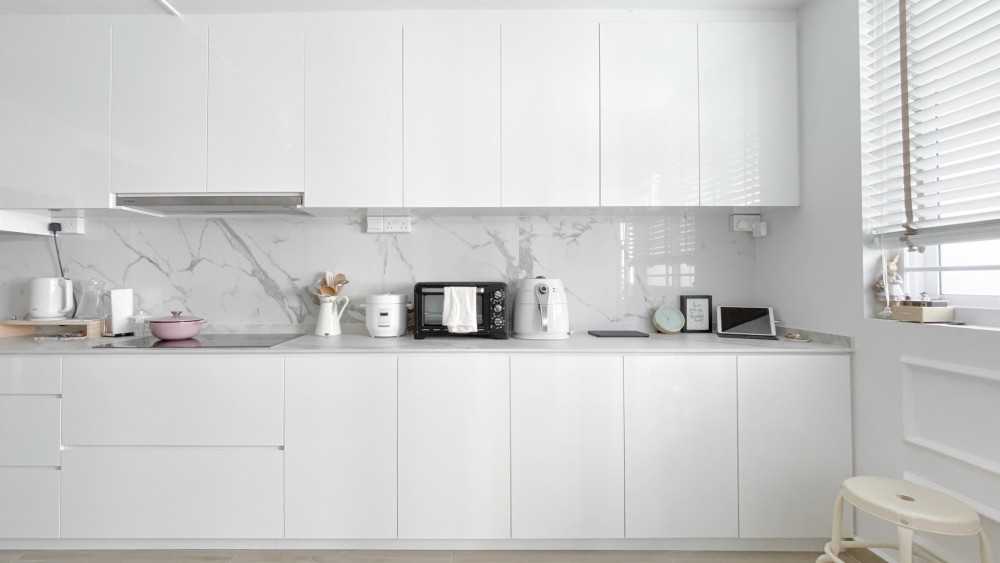 Minimalist Kitchen with Kitchen Window and Cupboard