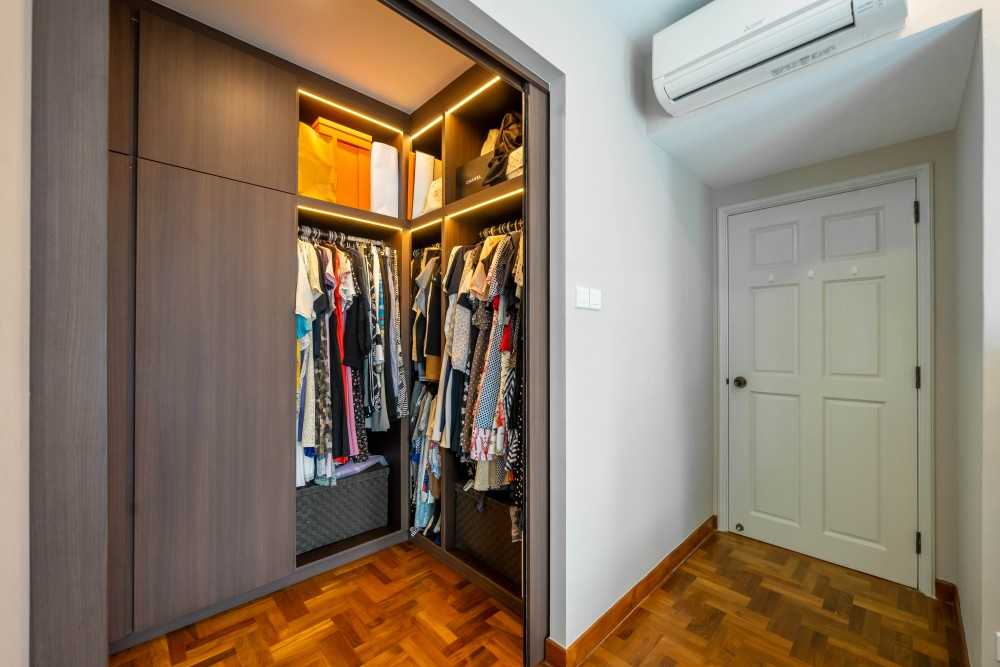 Modern Bedroom with Parquet Floor and Wardrobe