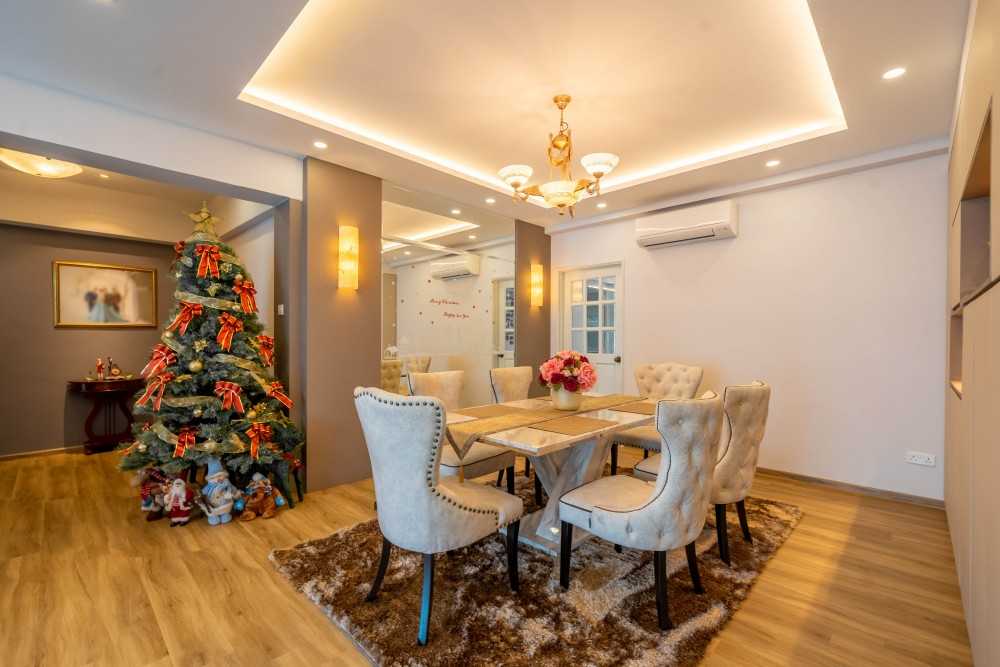 Modern Dining Room with Drop Light and Cove Lighting