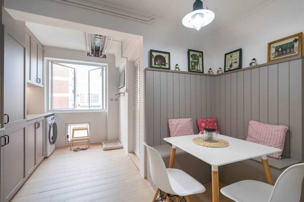 Country Dining Room with Drop Light and Downlights