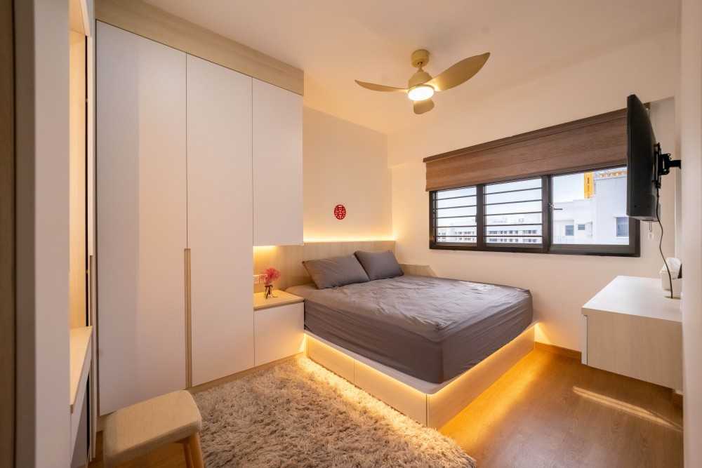 Scandinavian Bedroom with Vinyl Flooring and Wardrobe
