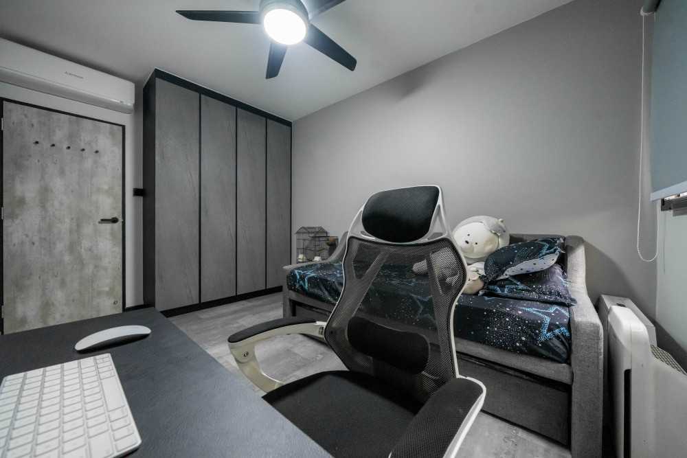 Vintage Bedroom with Vinyl Flooring and Wardrobe