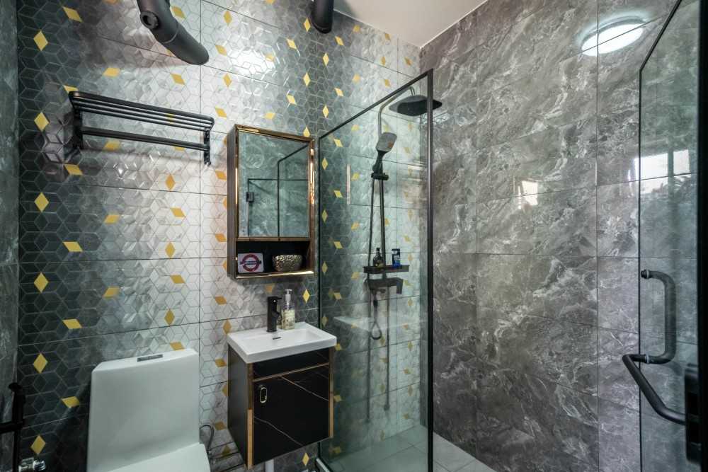 Vintage Bathroom with Homogeneous Tiles and Mirror