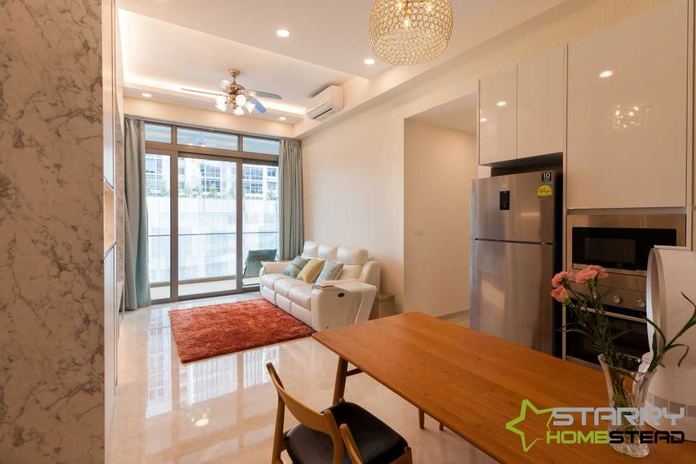 Modern Kitchen with Dining Table and Dining Chairs