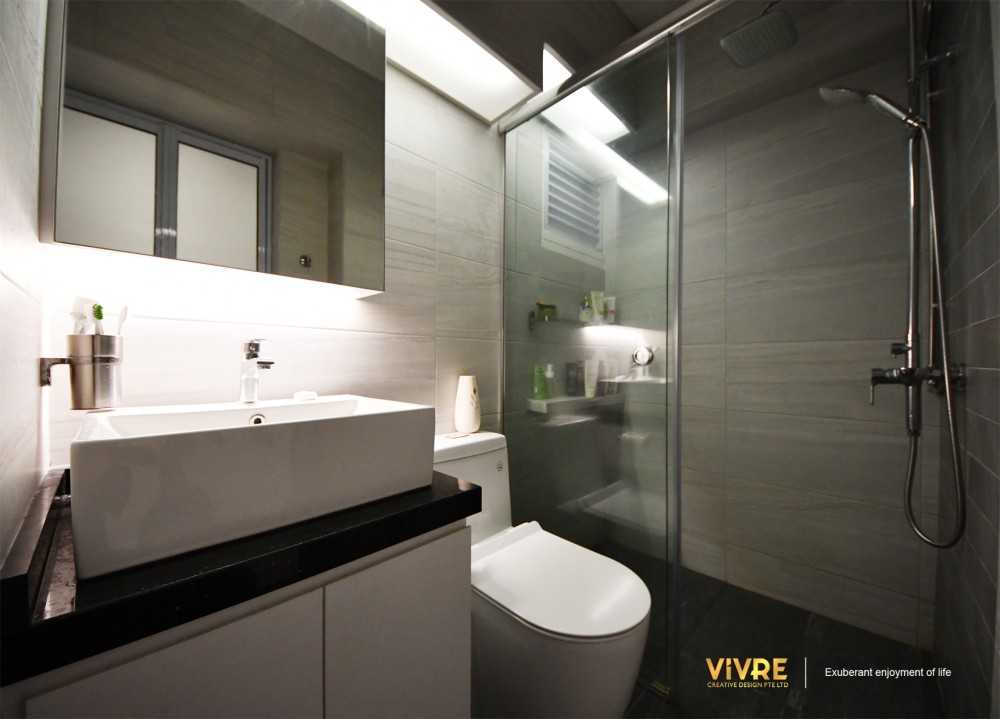 Scandinavian Bathroom with Shower Screen and Rainshower