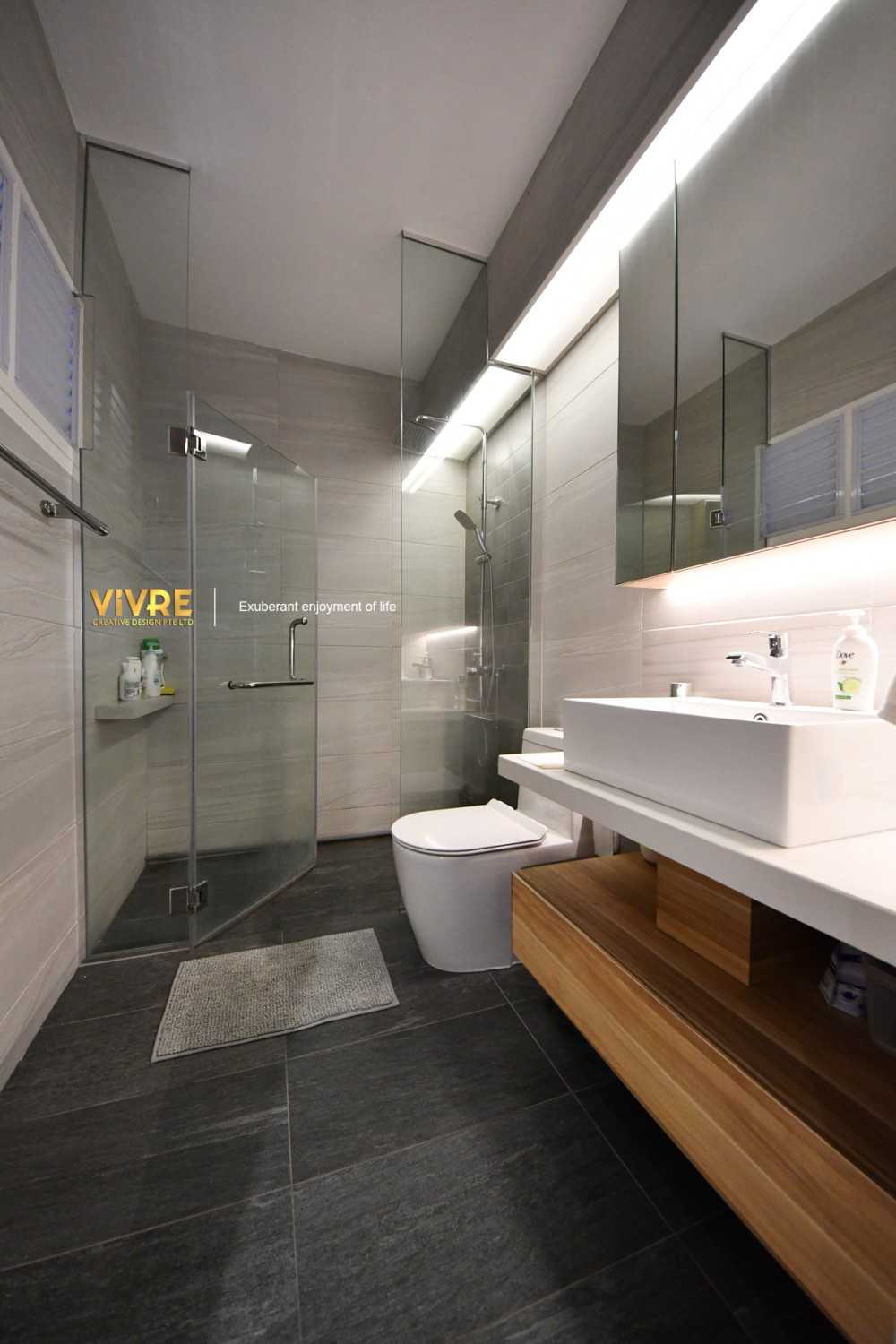Scandinavian Bathroom with Countertop and Homogeneous Tiles