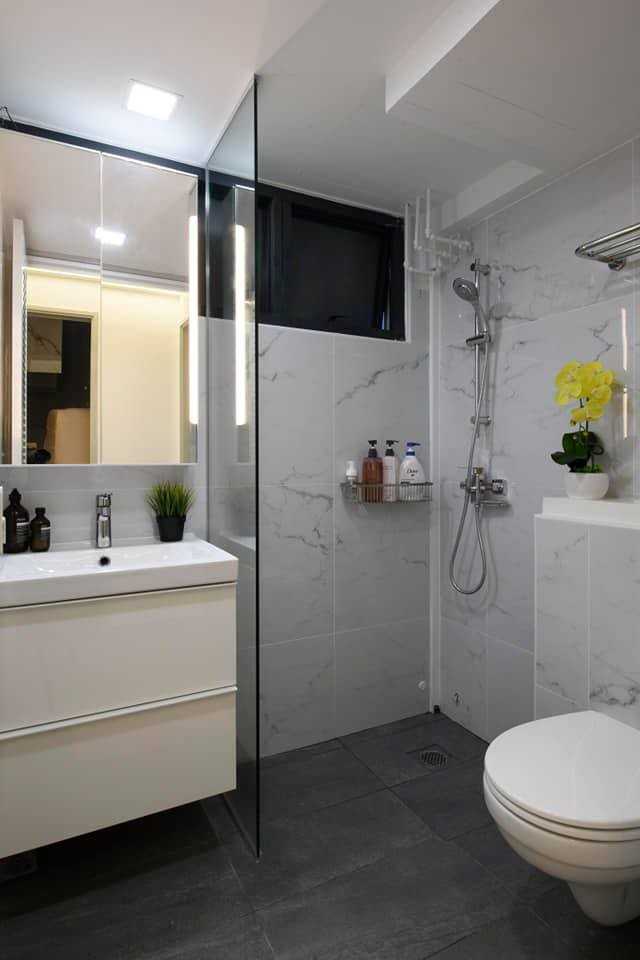 Contemporary Bathroom with Countertop and Homogeneous Tiles