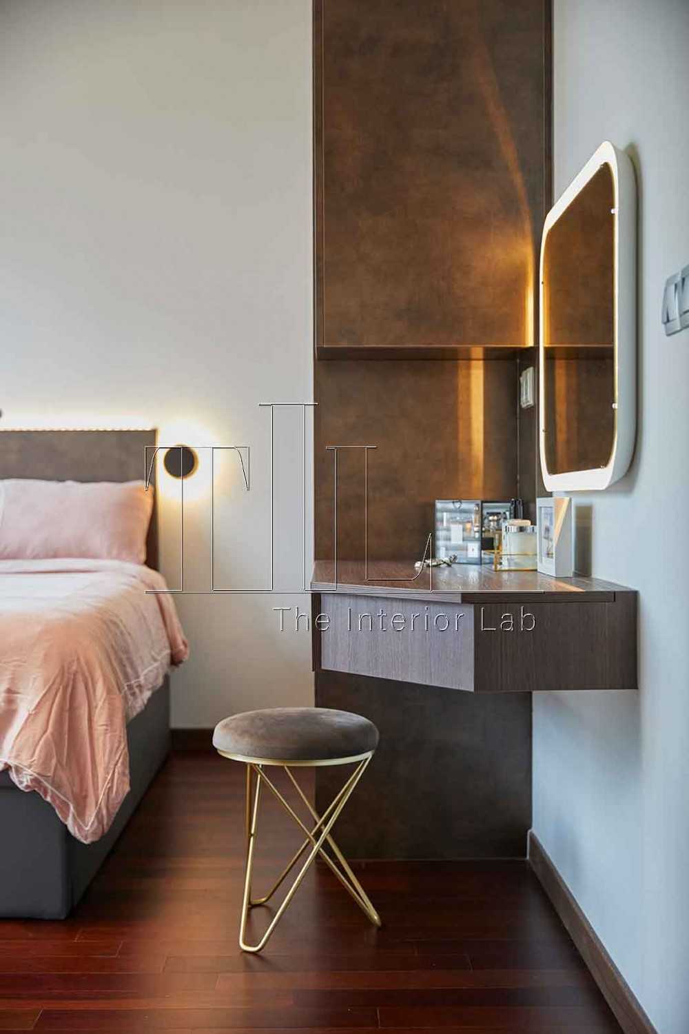 Modern Bedroom with Parquet Floor and Mirror