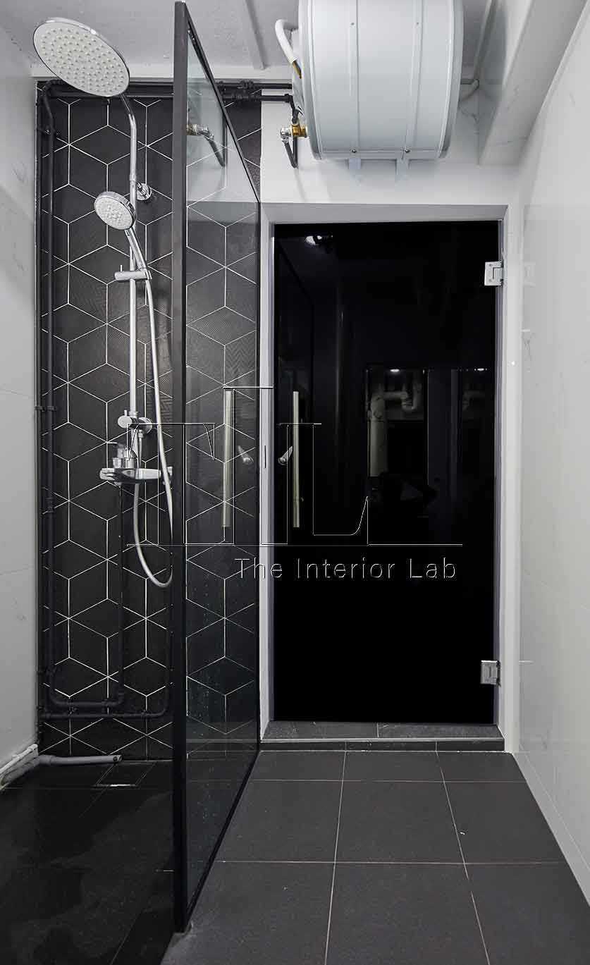 Contemporary Bathroom with Glass Door and Shower Screen
