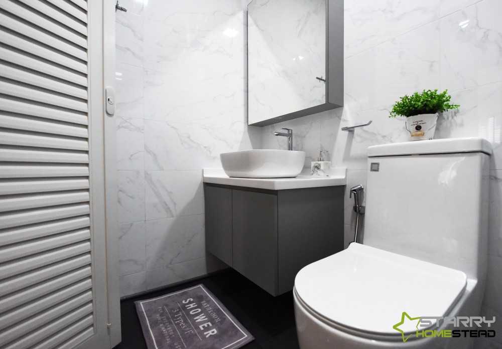 Scandinavian Bathroom with Mirror and Vanity Counter