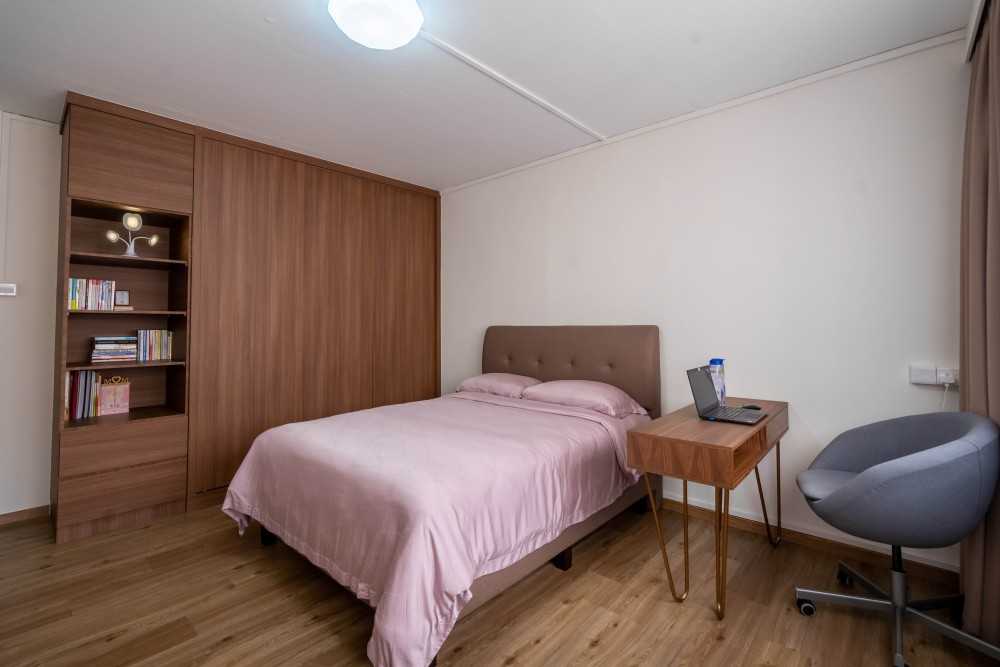 Contemporary Bedroom with Vinyl Flooring and Wood Flooring