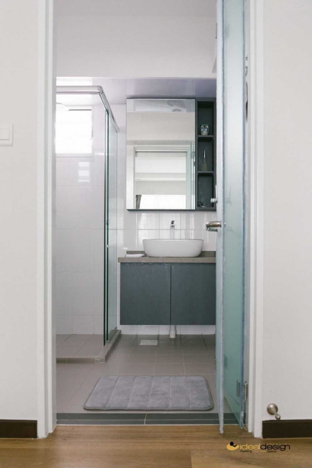 Contemporary Bathroom with Countertop and Mirror