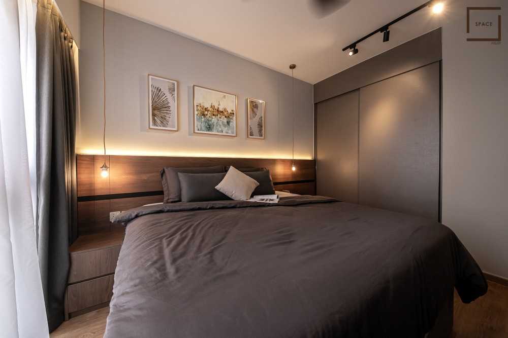 Contemporary Bedroom with Drop Ceiling and Wardrobe