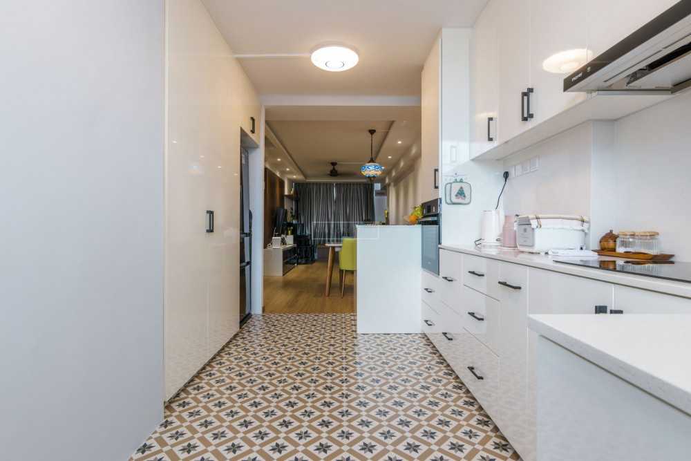Vintage Kitchen with Countertop and Homogeneous Tiles