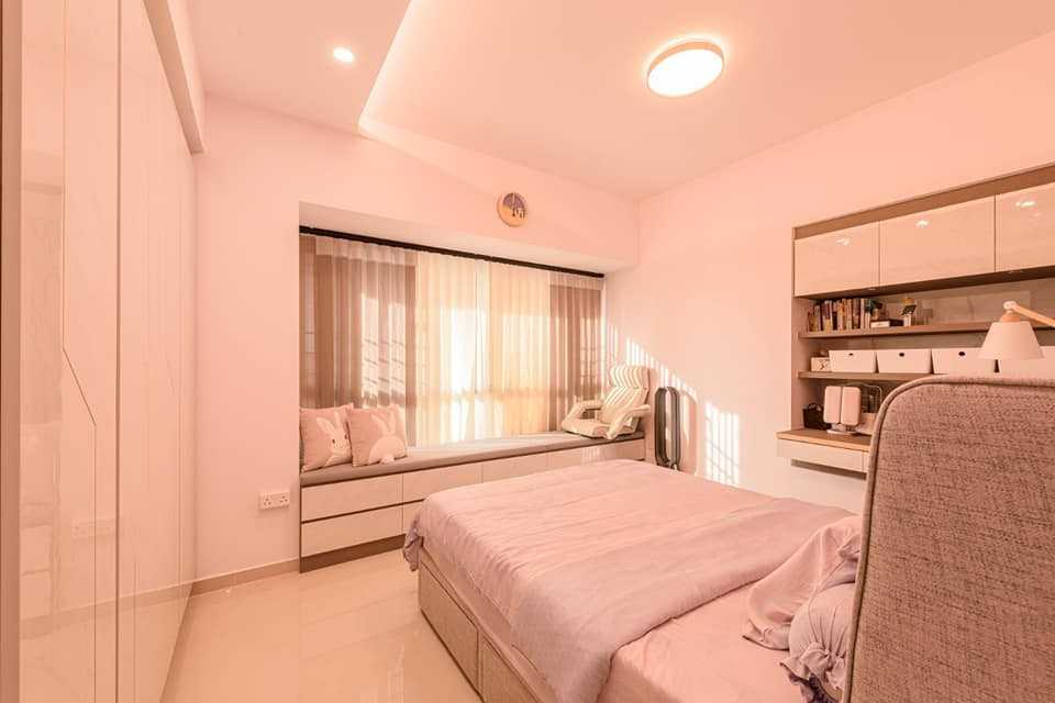 Contemporary Bedroom with Homogeneous Tiles and Wardrobe