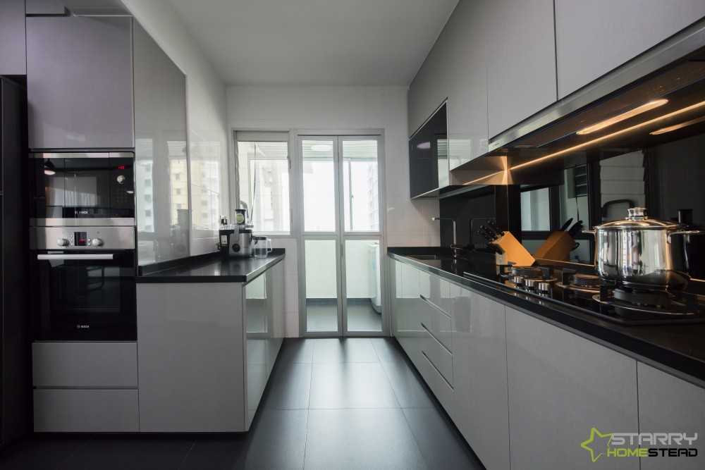 Modern Kitchen with Kitchen Accessories and Kitchen Cabinets