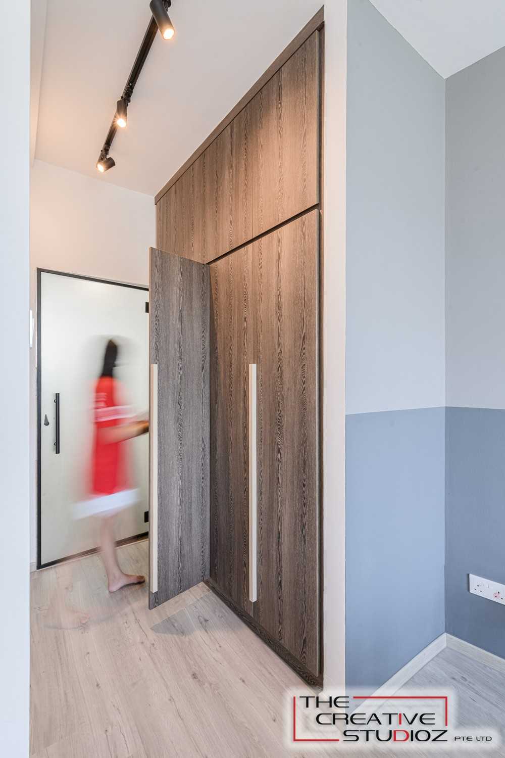 Scandinavian Bedroom with Vinyl Flooring and Wardrobe