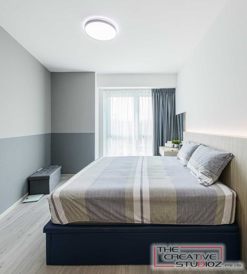 Scandinavian Bedroom with Bedroom Dresser and Queen Bed