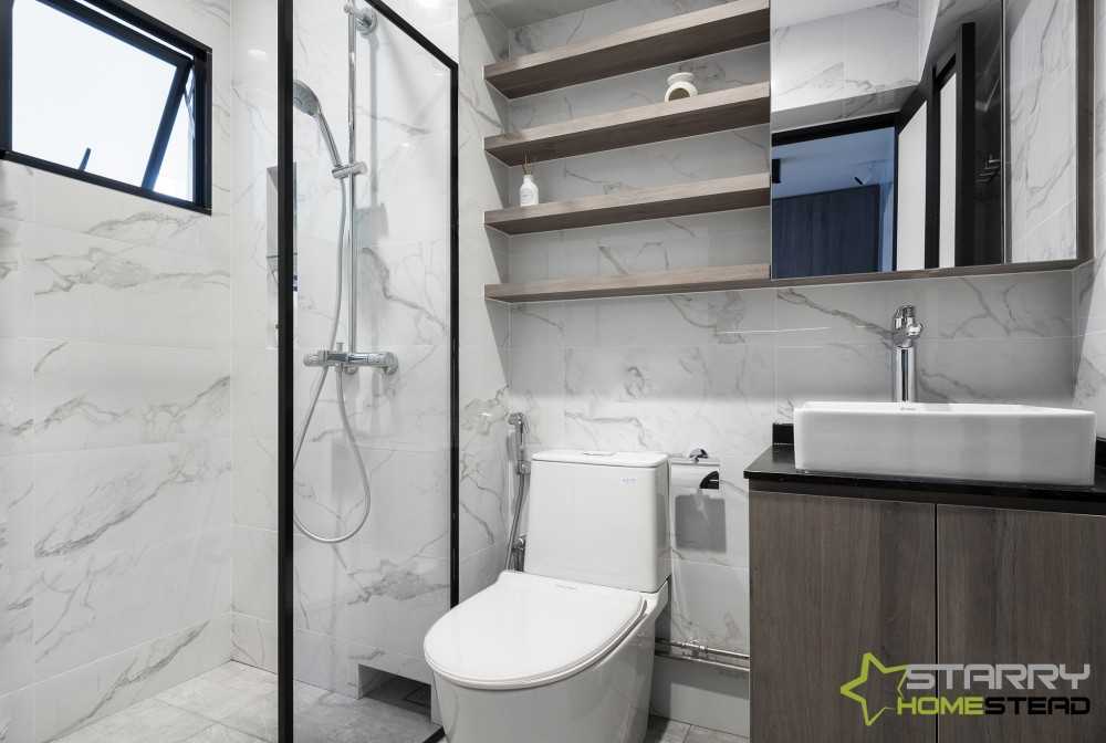 Contemporary Bathroom with Bathroom Sinks and Toilet Bowl