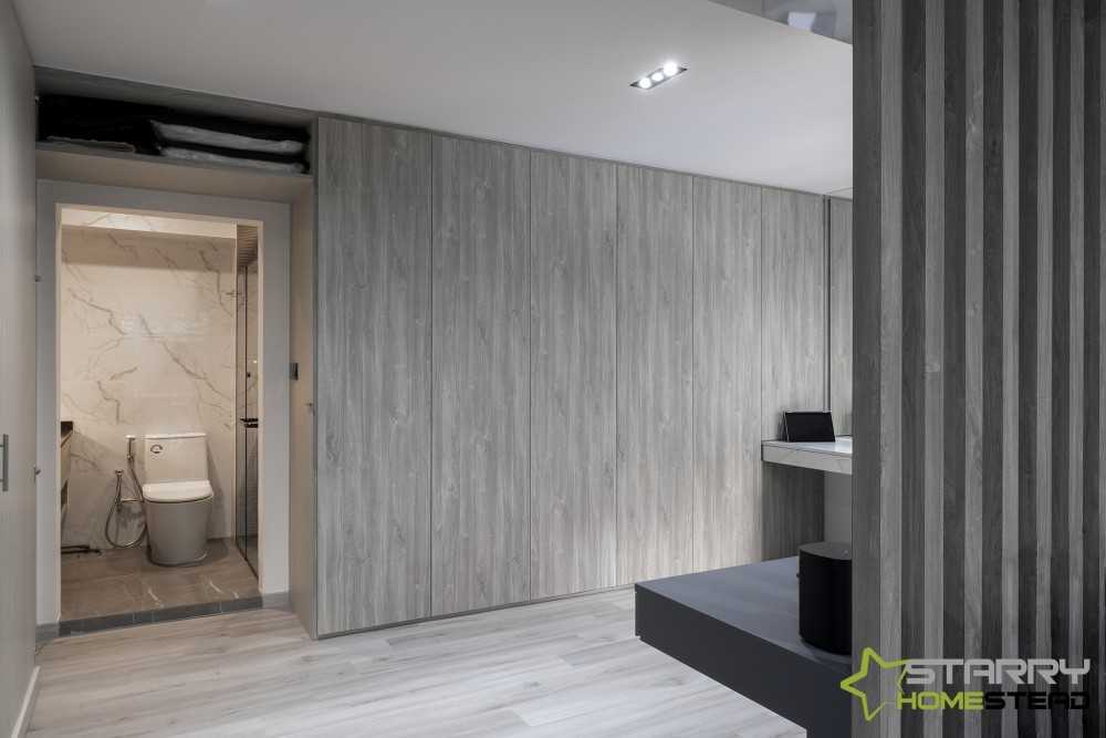 Contemporary Bathroom with Bathroom Sinks and Toilet Bowl