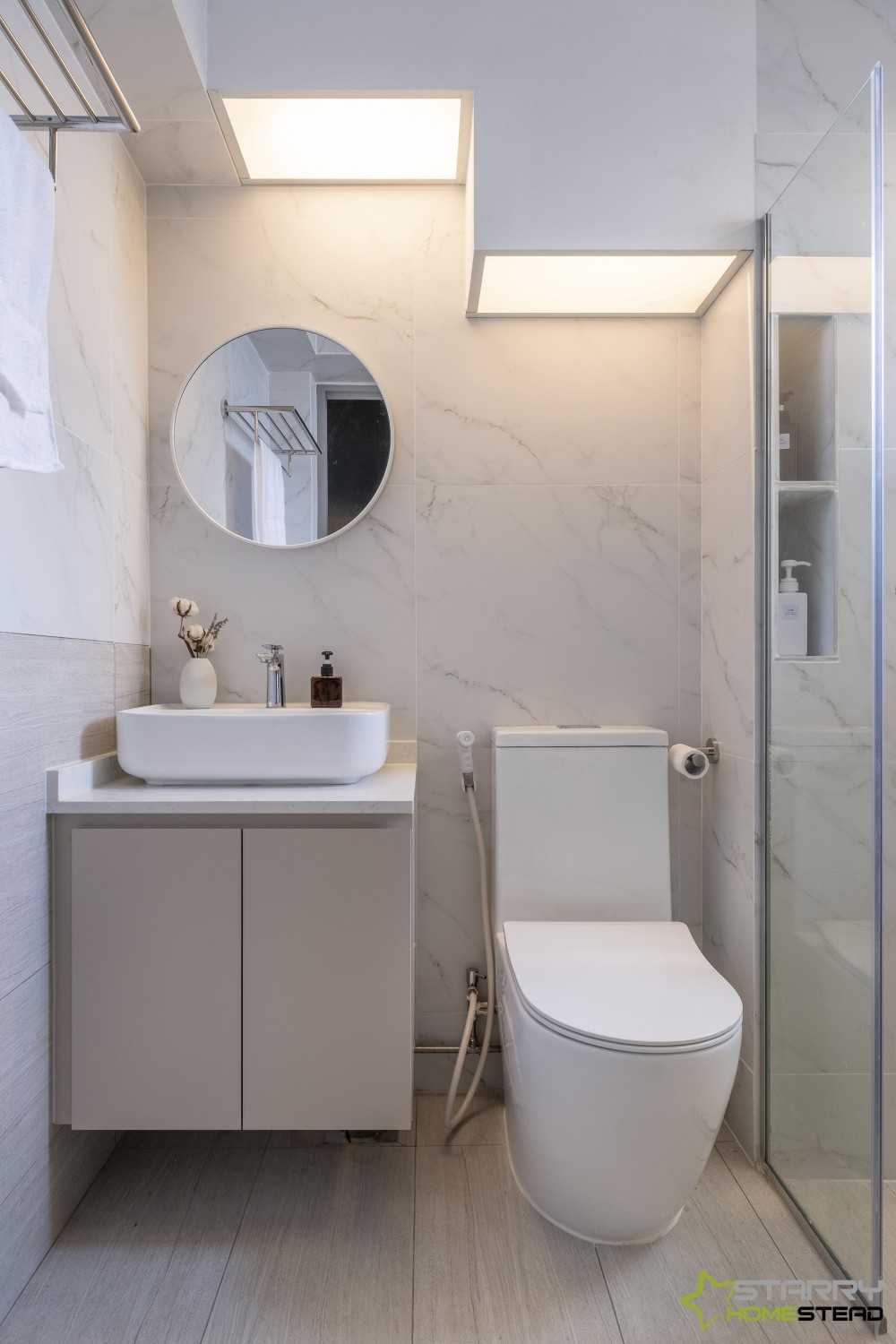 Scandinavian Bathroom with Bathroom Sinks and Toilet Bowl