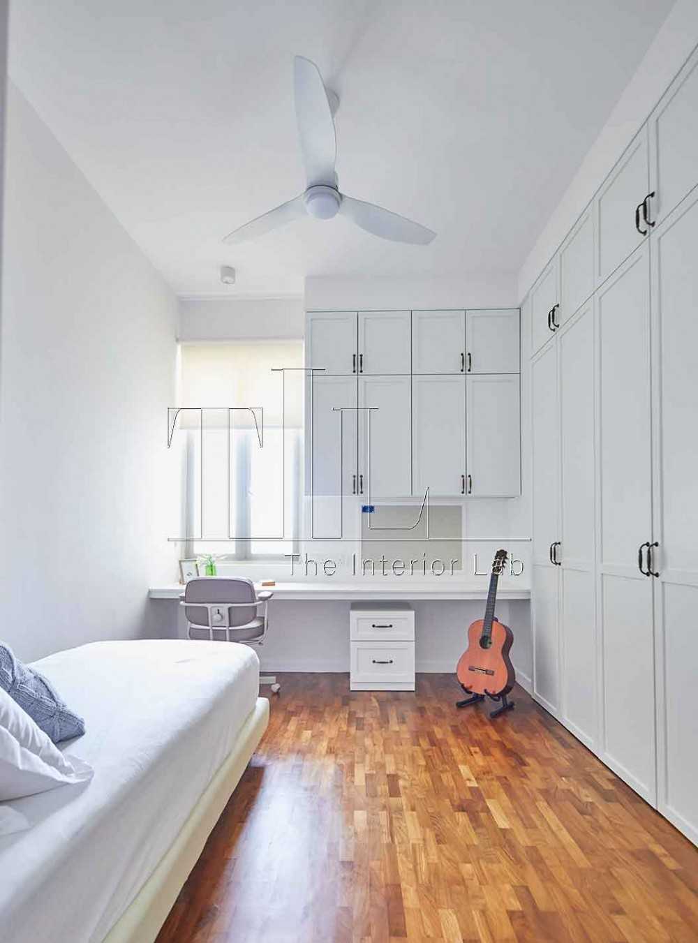 Minimalist Bathroom with Parquet Floor and Wardrobe