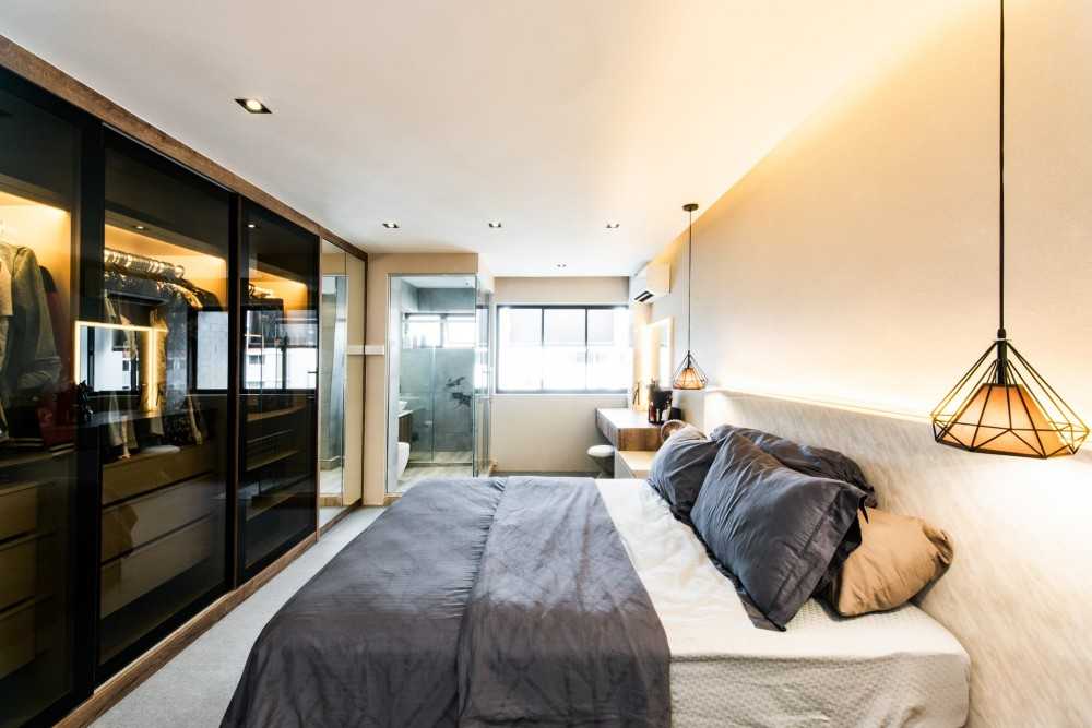 Eclectic Bedroom with Cove Lighting and Ceiling Light